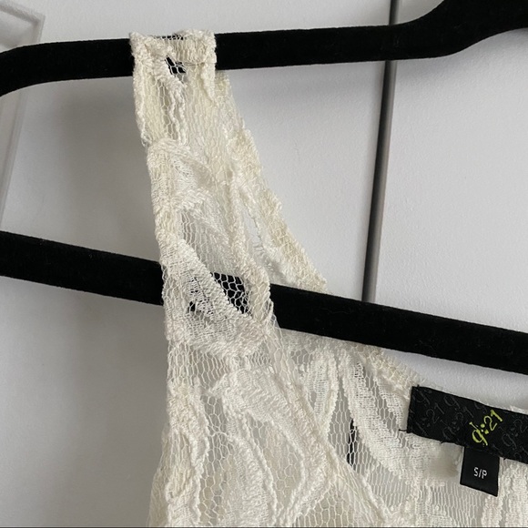 Floral lace tank - Picture 3 of 7